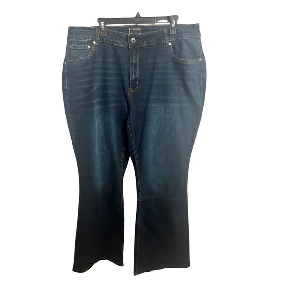 Bloomchic Bootcut Jeans - Picture 2 of 6